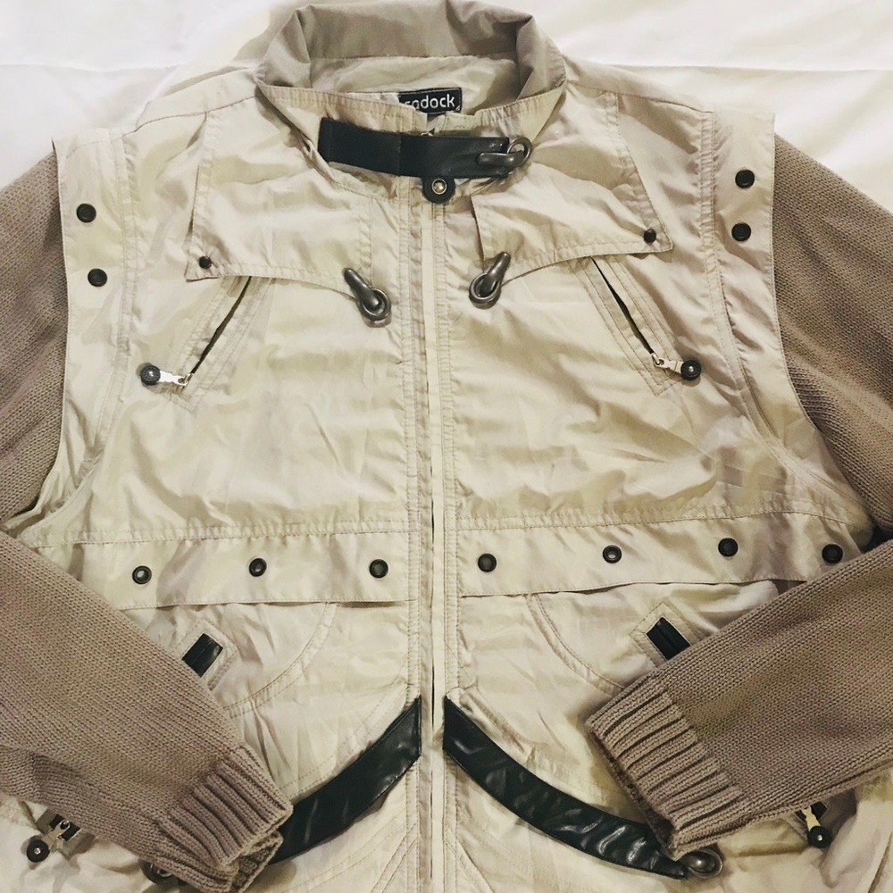 Jamie Sadock jacket with detachable sleeves.